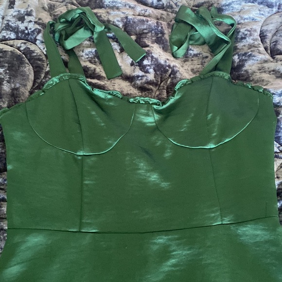 womens emerald green mini dress - Picture 2 of 3